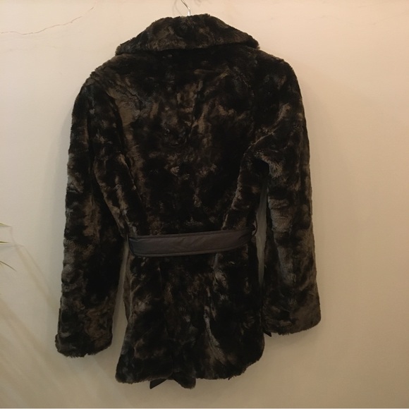 Brown faux fur winter jacket - Picture 4 of 5